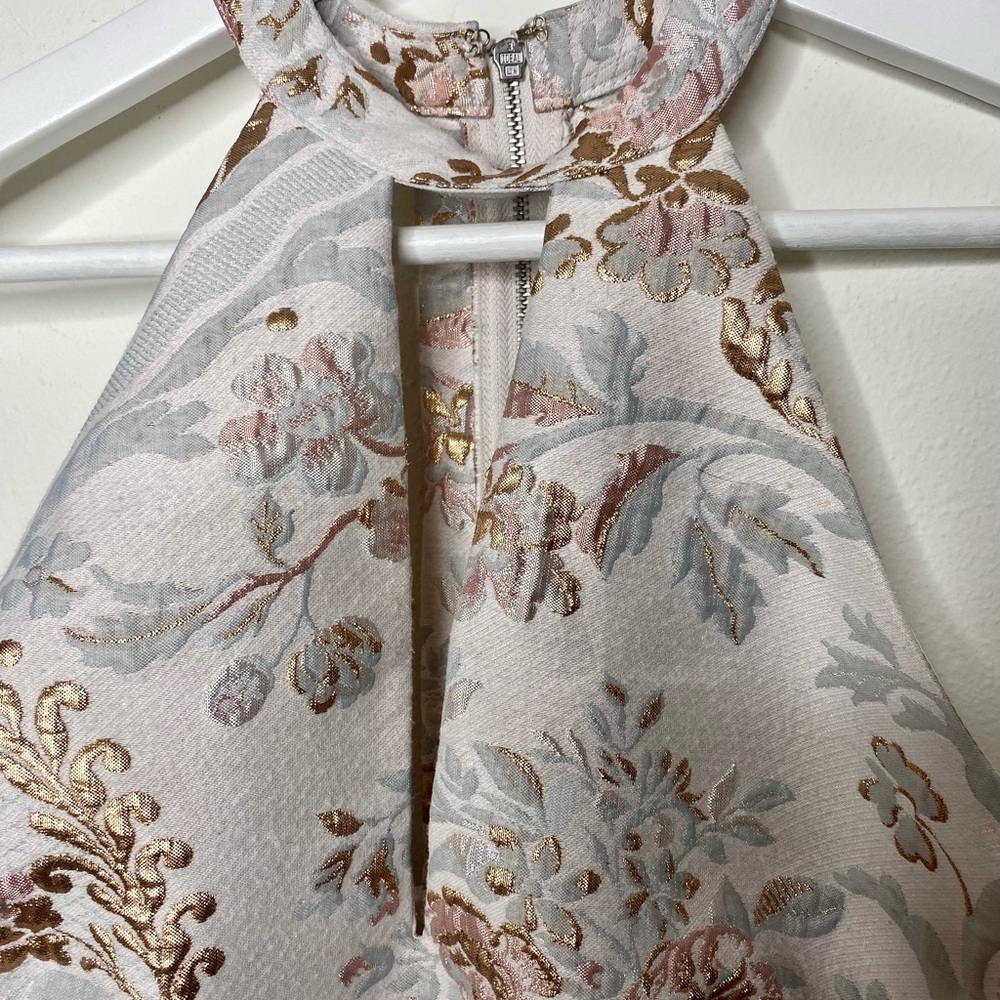 Express | Floral Jacquard Embroidered Halter Top | Silver - S - Picture 5 of 6